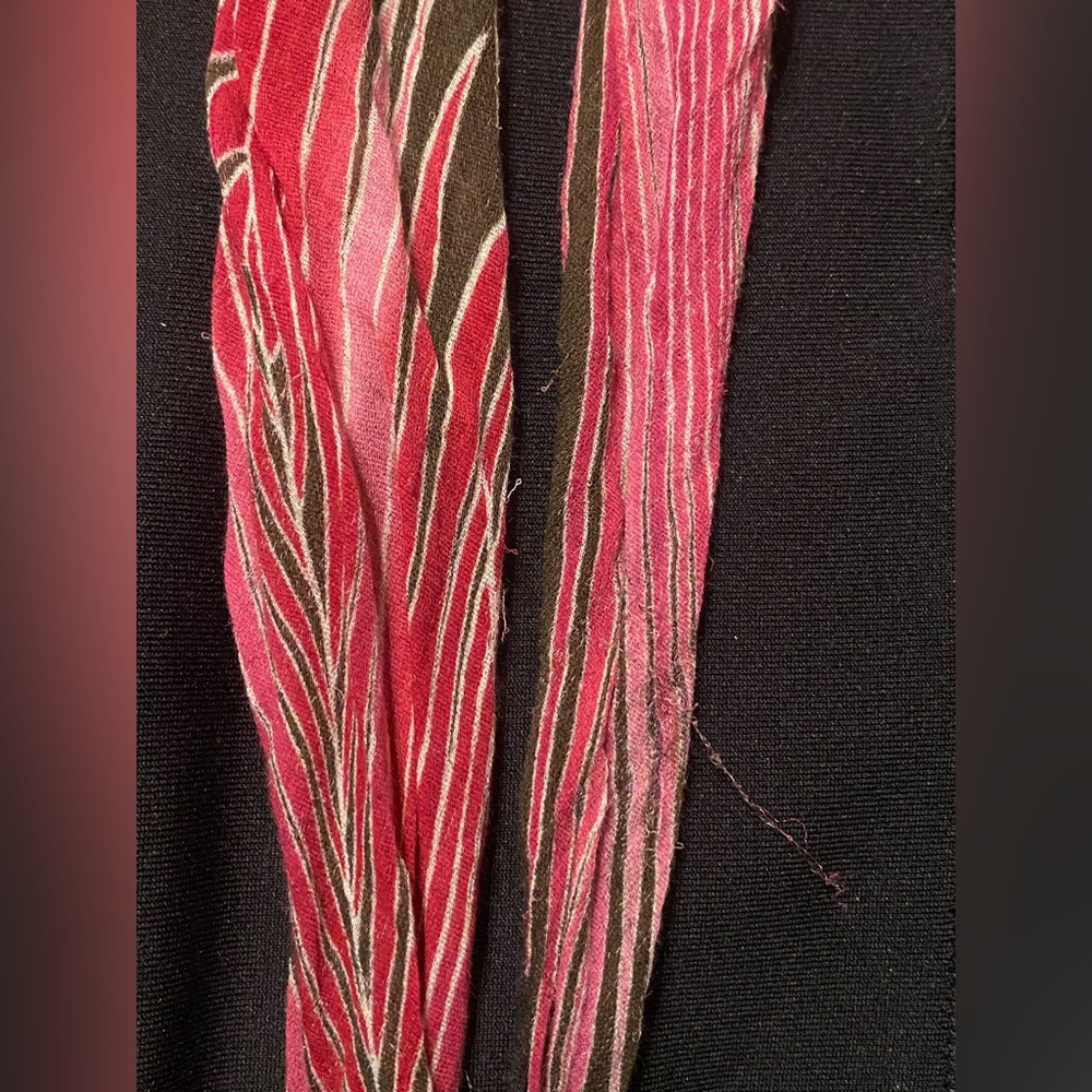 ‼️Slight Damage‼️Gucci Vintage Safari Palm Leaf Patterned Silk Neckerchief Scarf - Picture 12 of 13